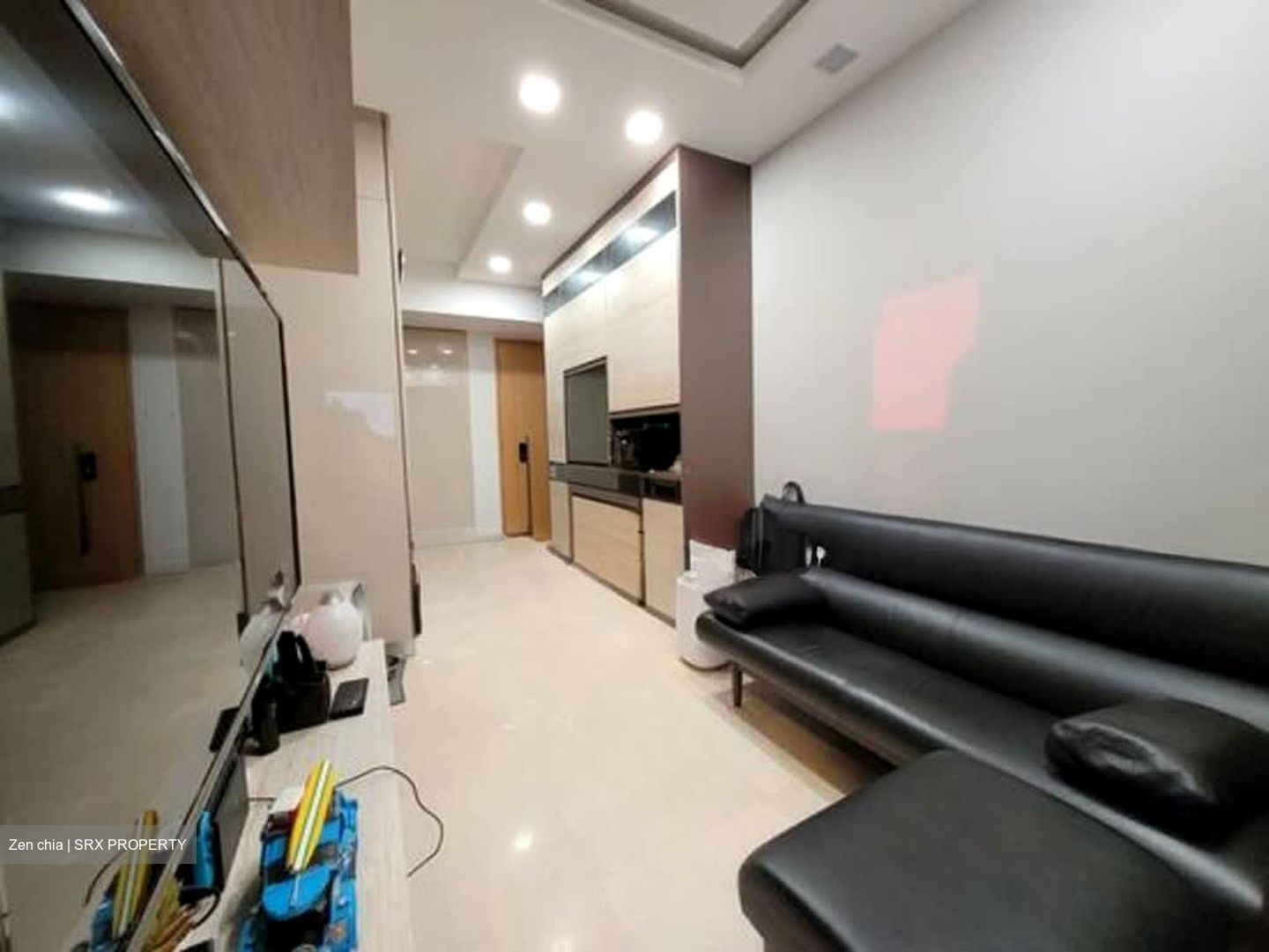 Commonwealth Towers (D3), Condominium #566455901